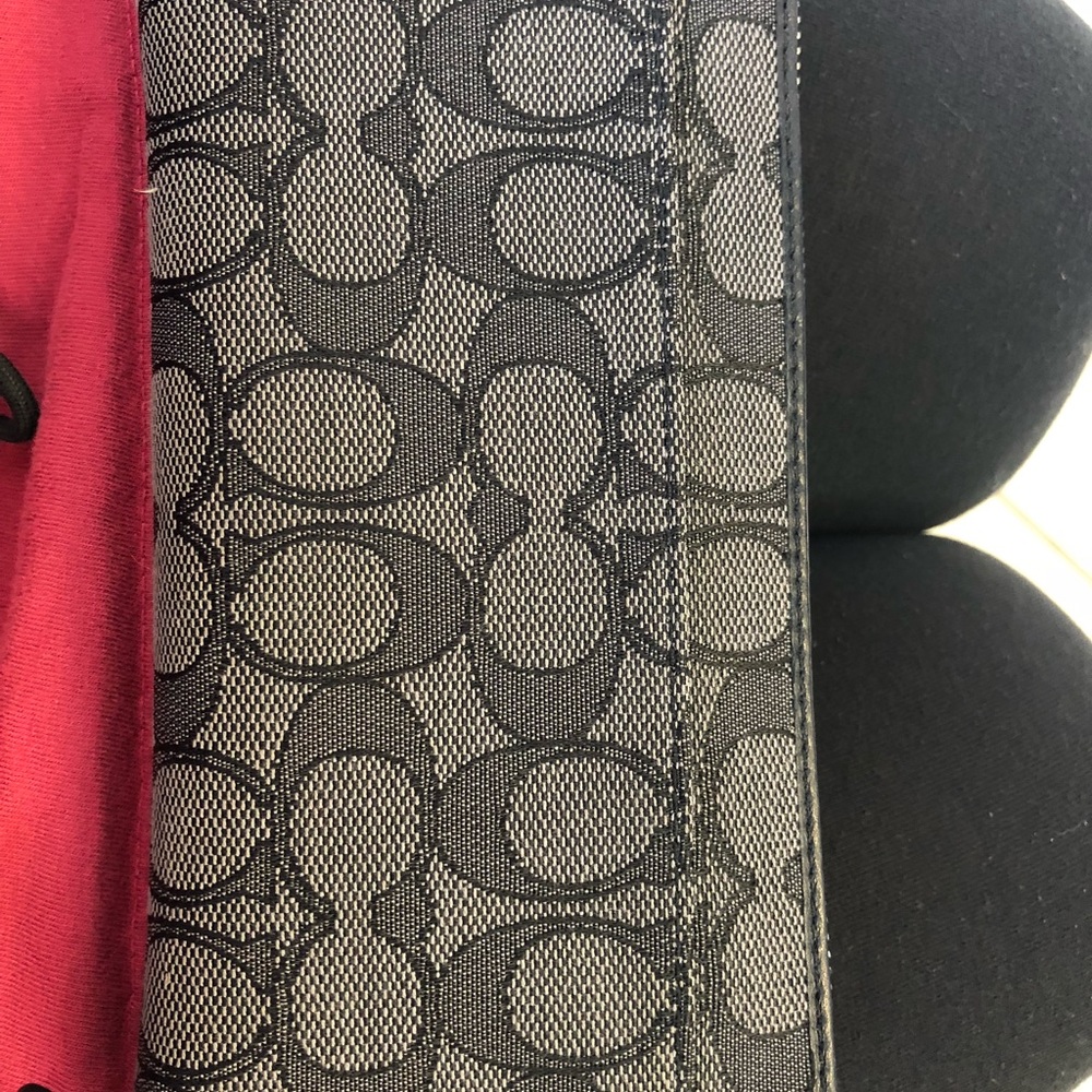 Coach purse and wallet